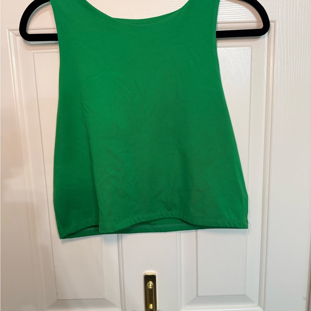 Green Sleeveless Women's Crop Top